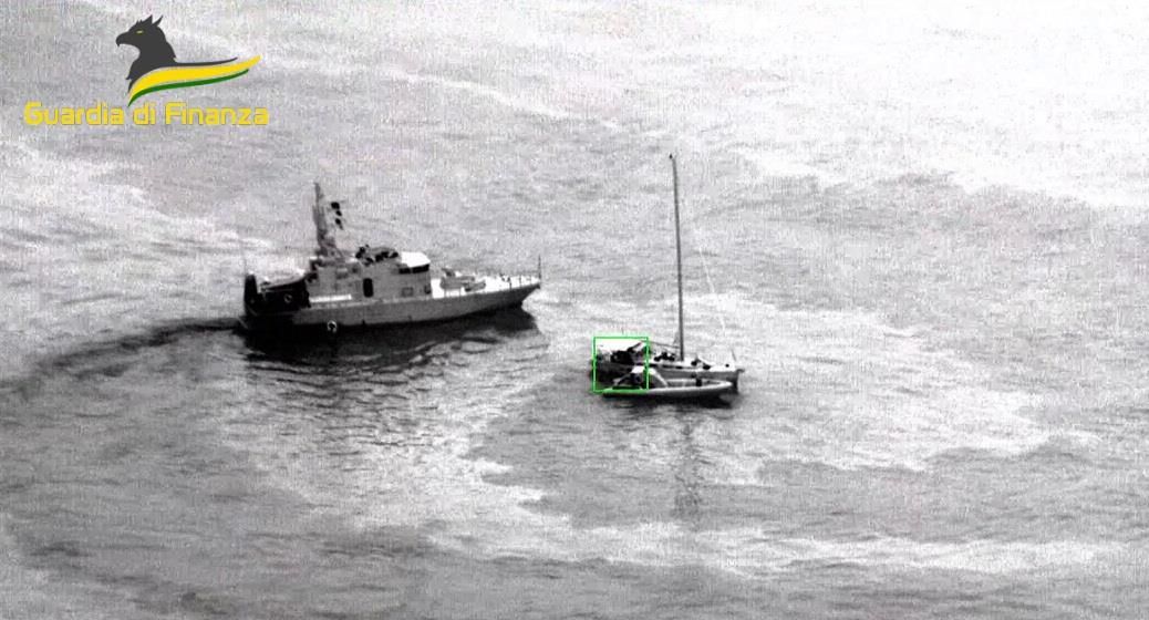 Arrestati quattro trafficanti di esseri umani. «Evitato lo sbarco durante le feste mariane»