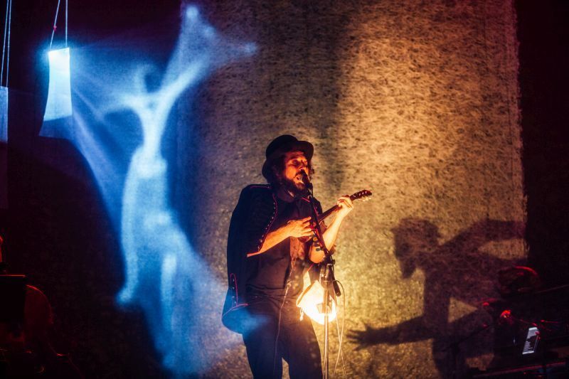 Capossela arriva in Calabria, attesa a Reggio e Cosenza