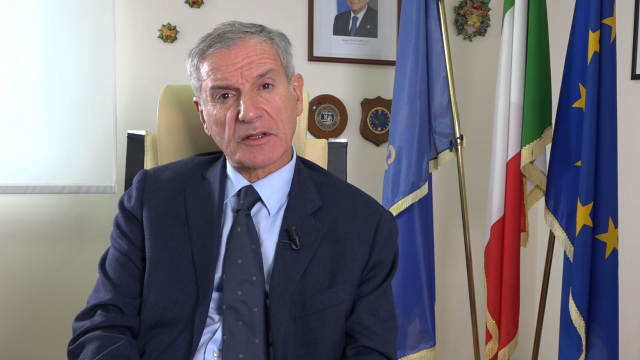 Danneggiata l’auto di Agostinelli. «Ferma condanna»