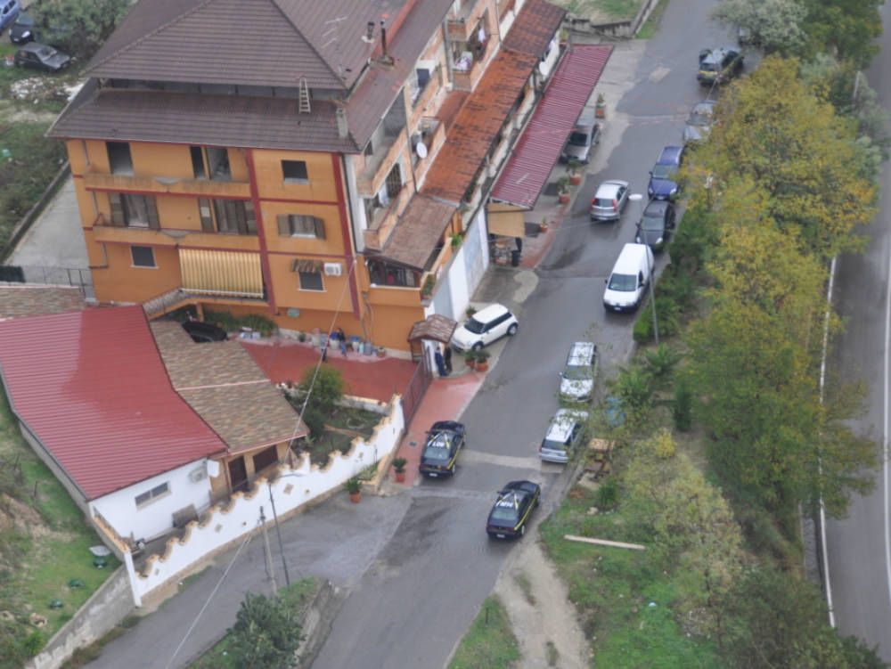 Business cars, sequestrati beni per 4,5 milioni