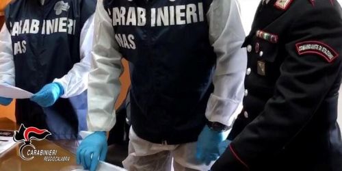 Controlli dei Nas in 42 mense scolastiche del Reggino: irregolarità in sei aziende di catering