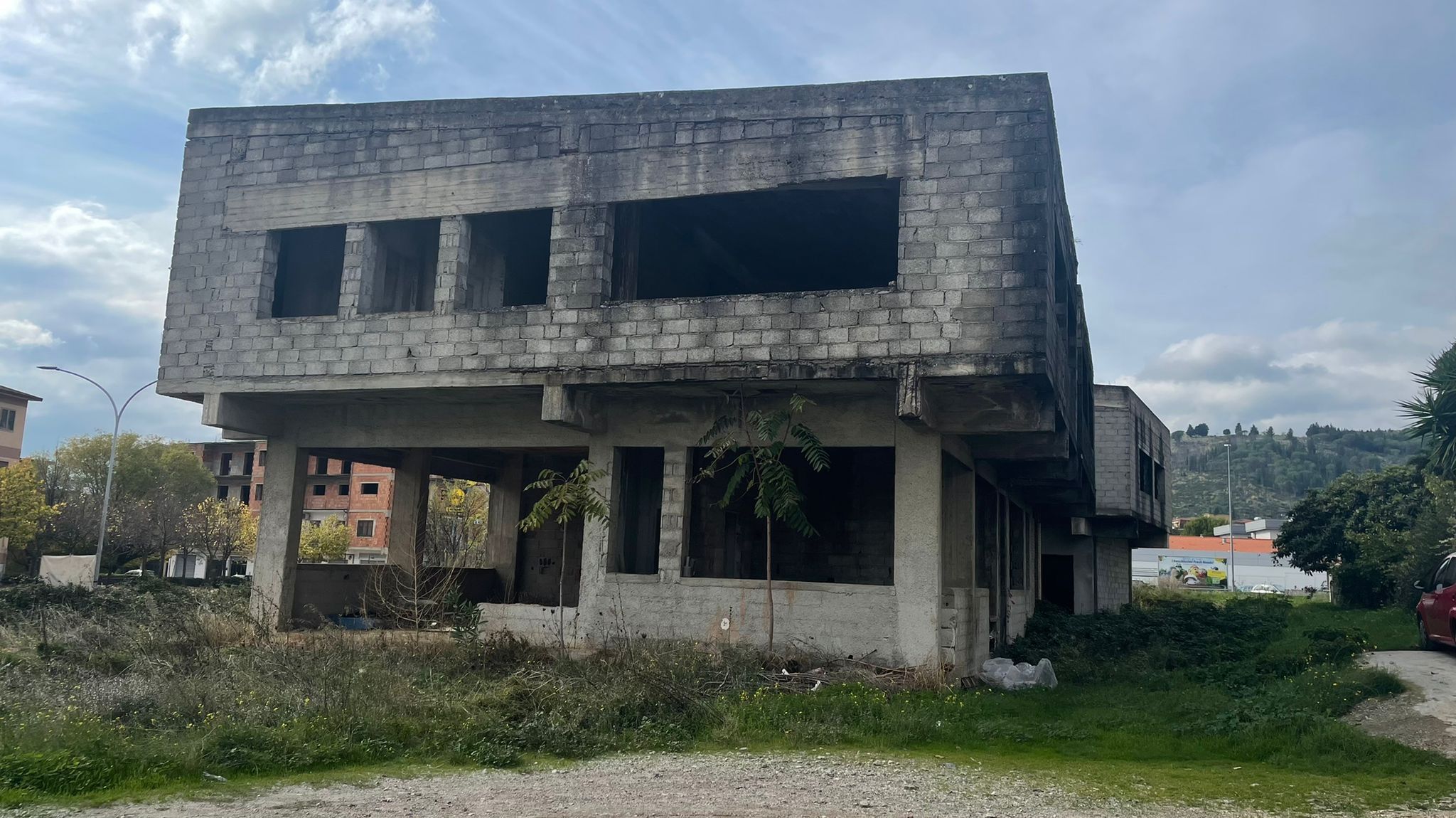 Incompiute, in 5 anni si sono dimezzate: Calabria unica regione in controtendenza