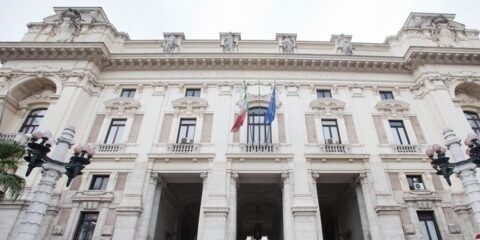 Il concorso da truccare e il trasferimento a Roma: accuse alla dg dell’Ufficio scolastico regionale