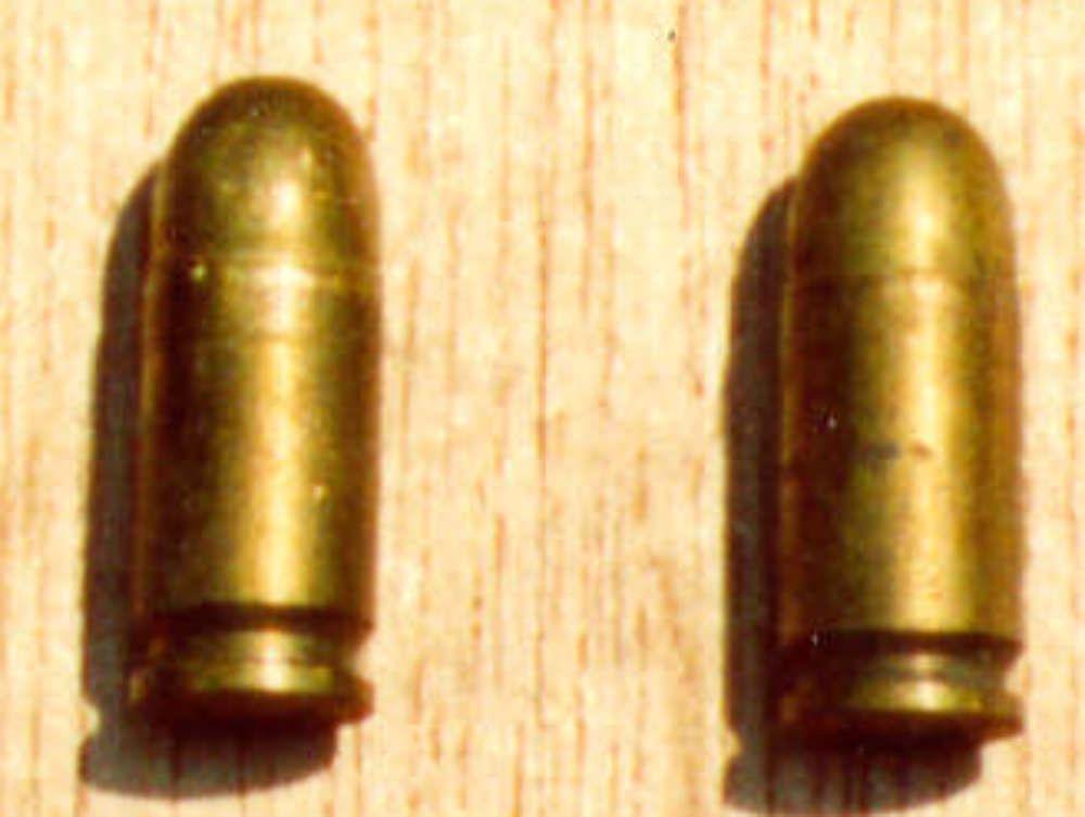 Bossoli di pistola per un direttore di banca