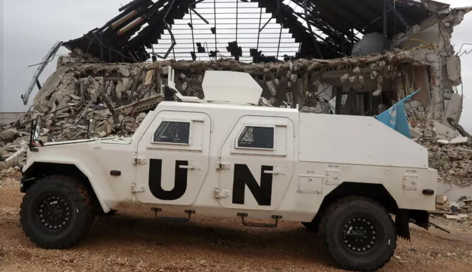 Tensione in Libano: i caschi blu Onu presi di mira