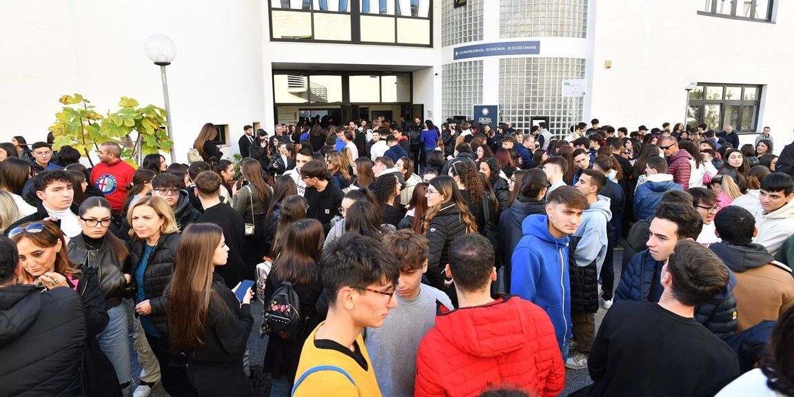 Open Day, grande successo all’Università Mediterranea: 3000 studenti delle scuole superiori – FOTO
