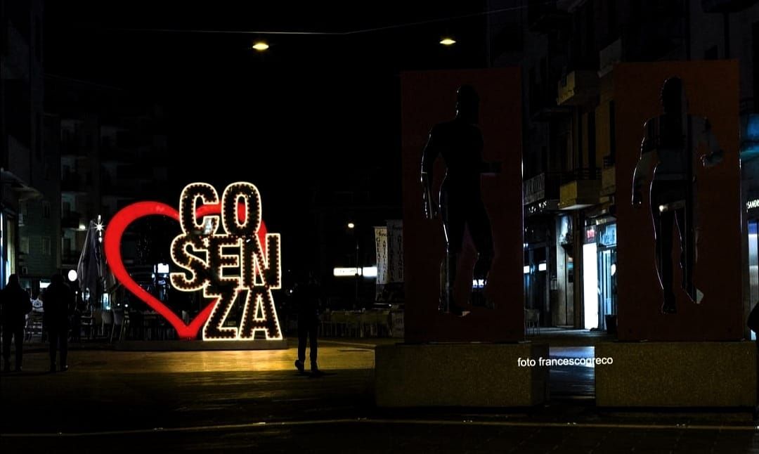 Cosenza, segnali di ripartenza: movida e cantieri per uscire dalla crisi