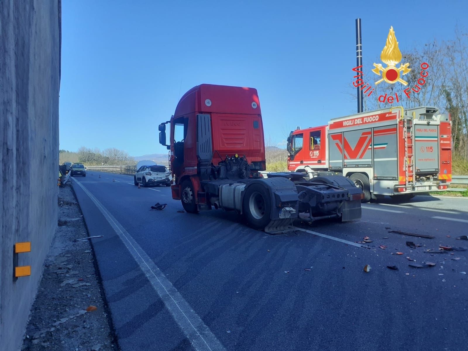 Incidente mortale sulla Salerno-Reggio Calabria: una vittima ad Altilia – FOTO