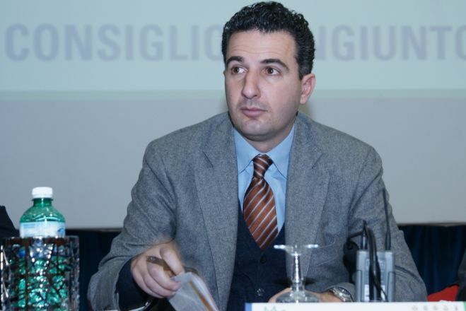 Casali del Manco, si rischia il caos nei Comuni