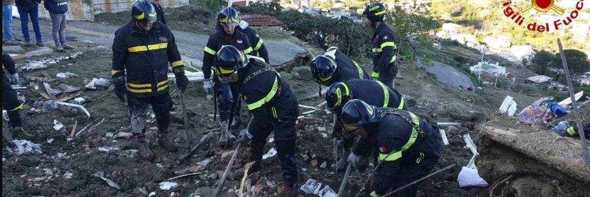 Frana ad Ischia, si aggrava il bilancio: trovata l’ottava vittima. Quattro i dispersi