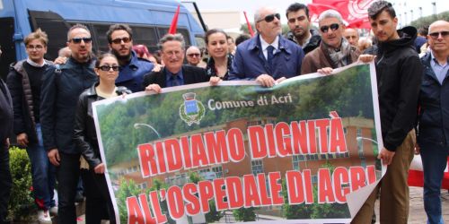 ospedale-acri-protesta-cittadella-2