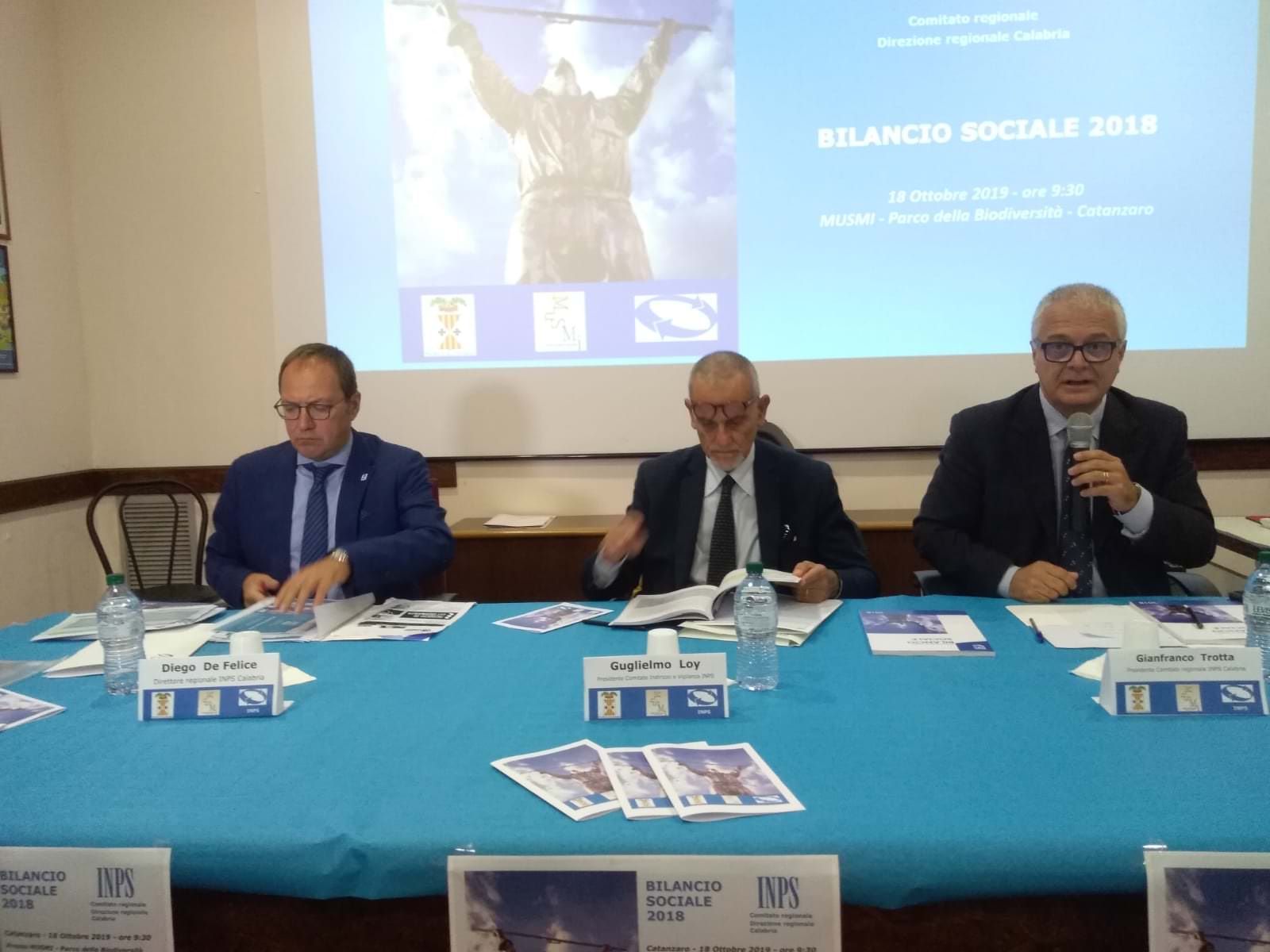 Reddito di cittadinanza, la Calabria “vola” a 118mila domande – VIDEO