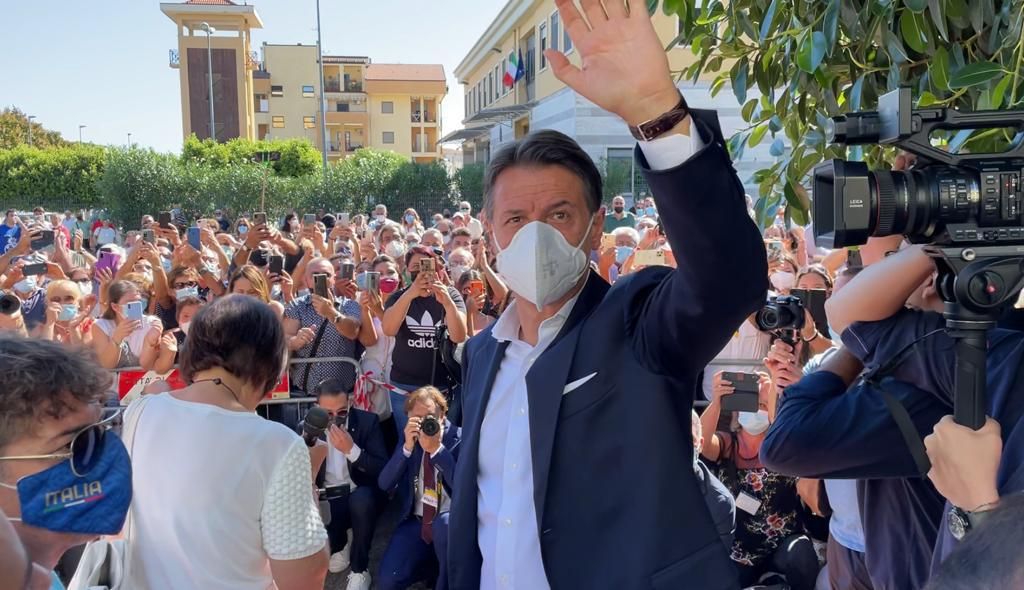 “Paracadutati”, ambiziosi, disillusi, disimpegnati: i mille volti del (caos) M5S. E sui candidati decide Conte