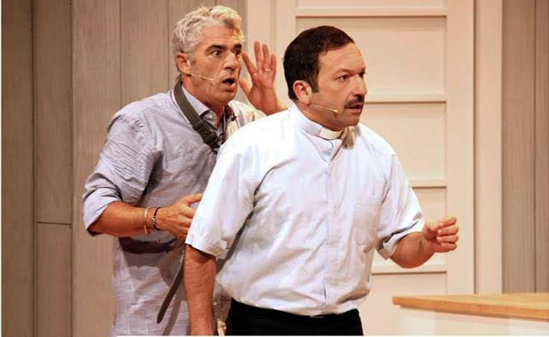 Il Rendano si apre alla comicità partenopea