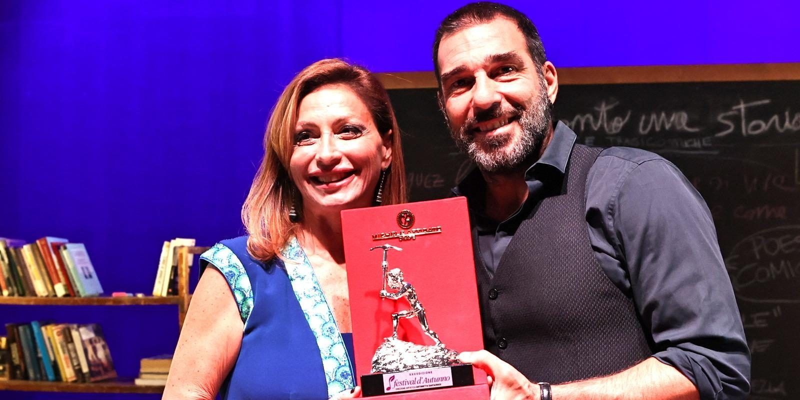 Il gran finale del Festival d’Autunno: Edoardo Leo incanta con “Ti racconto una storia”