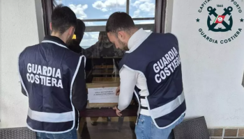 Opere abusive sul lungomare di Crotone, sequestrate strutture per 160 metri quadrati