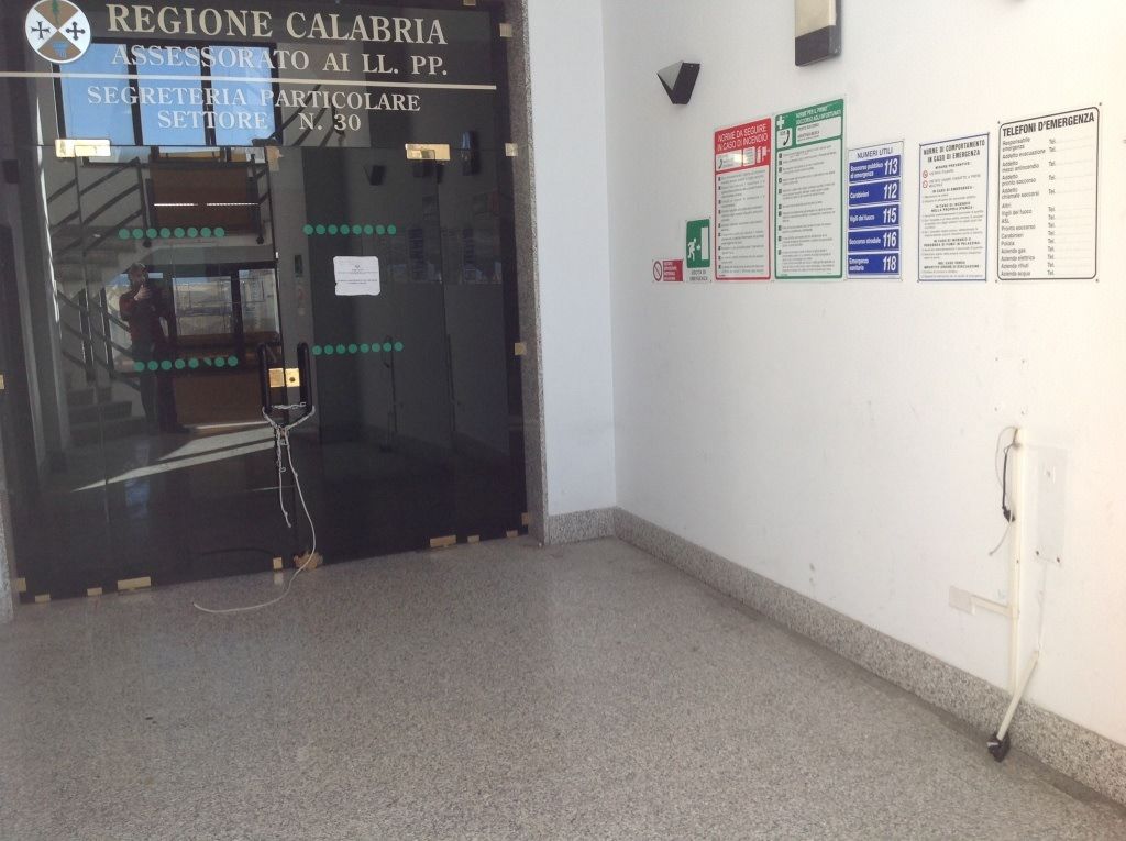 Cisal: «Uffici del Consiglio nel degrado totale»