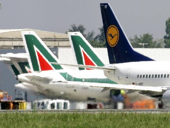 Aeroporti calabresi, Sacal: «In un anno il 12% in più di passeggeri»