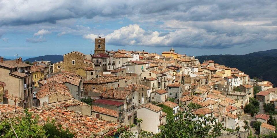 Bocchigliero non si arrende: “1000 Papaveri Rossi” per restare