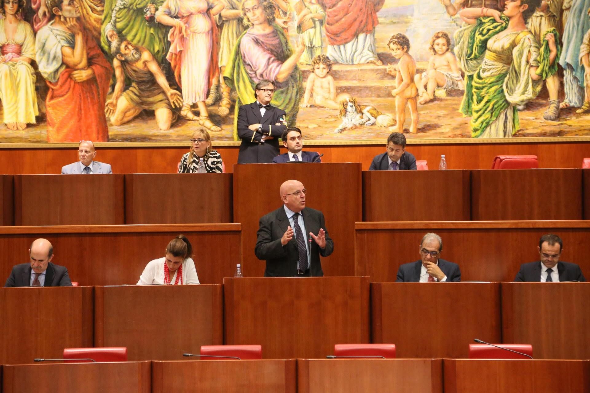 Nomine Consiglio, il ricatto dei "temporeggiatori" a Oliverio – VIDEO