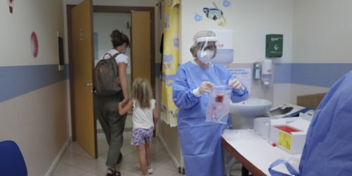 Covid, tornano a casa due piccoli pazienti a Corigliano Rossano