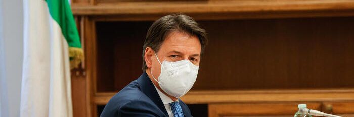 Cene segrete e conti milionari. I nuovi documenti sul Russiagate