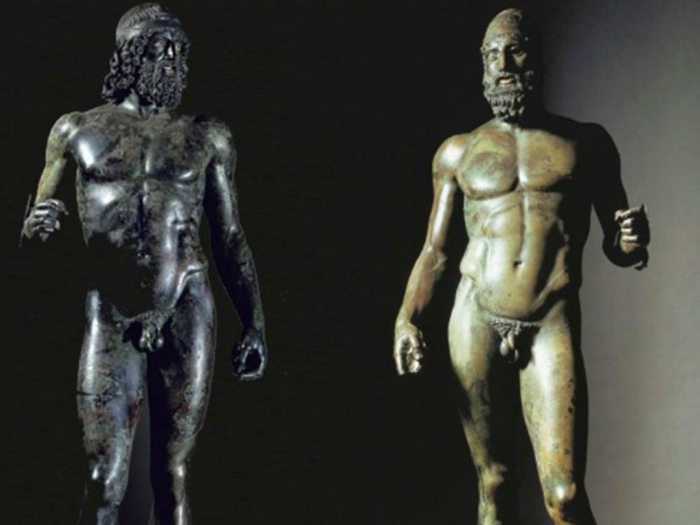 I Bronzi tornano in posizione verticale