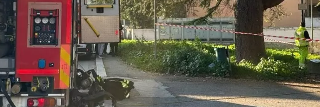 Appartamento in fiamme a Terni, due morti