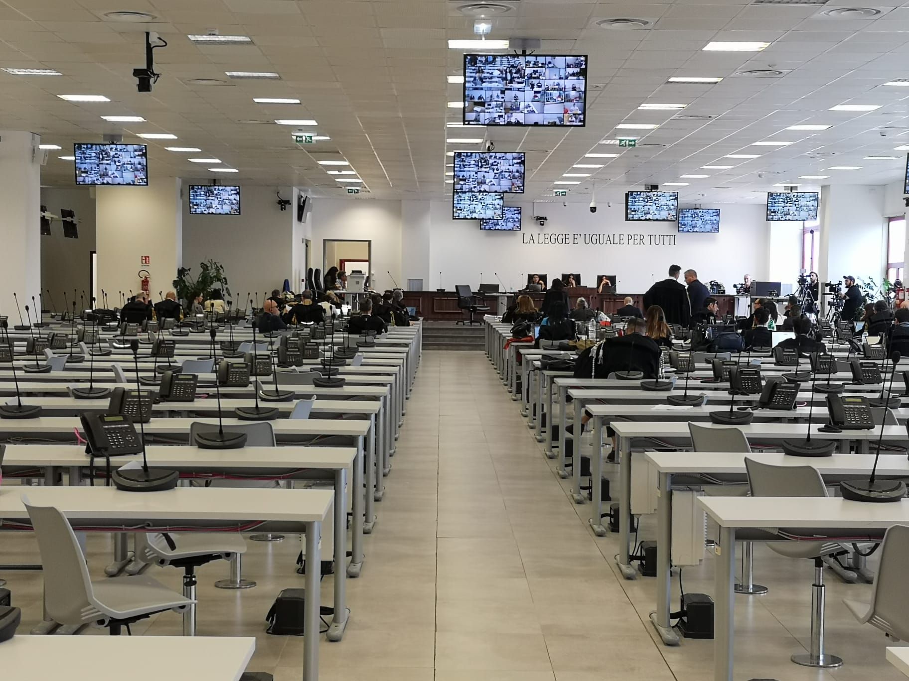 ‘Ndrangheta, il nuovo maxiprocesso contro le cosche vibonesi: 188 rinviati a giudizio