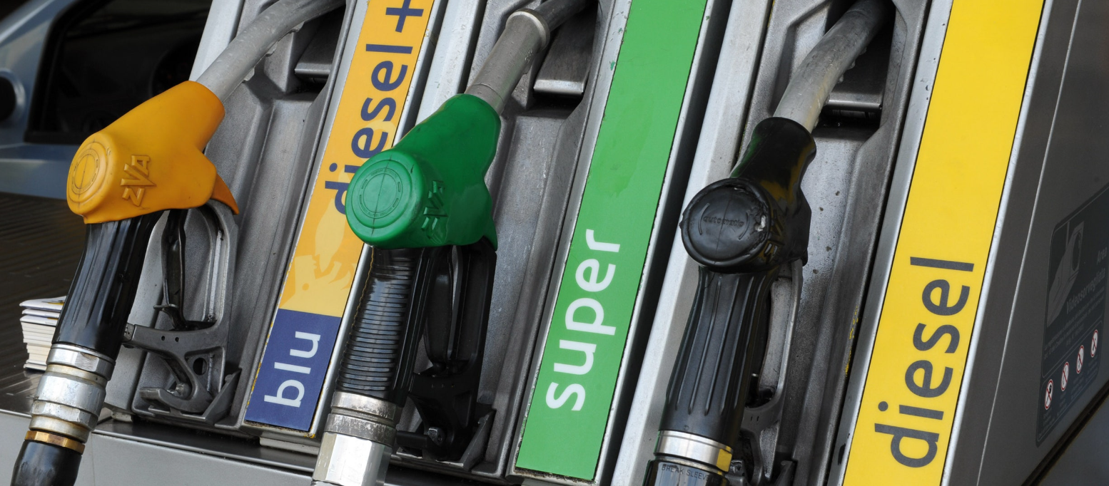 Guerra in Iran, in aumento il prezzo dei carburanti