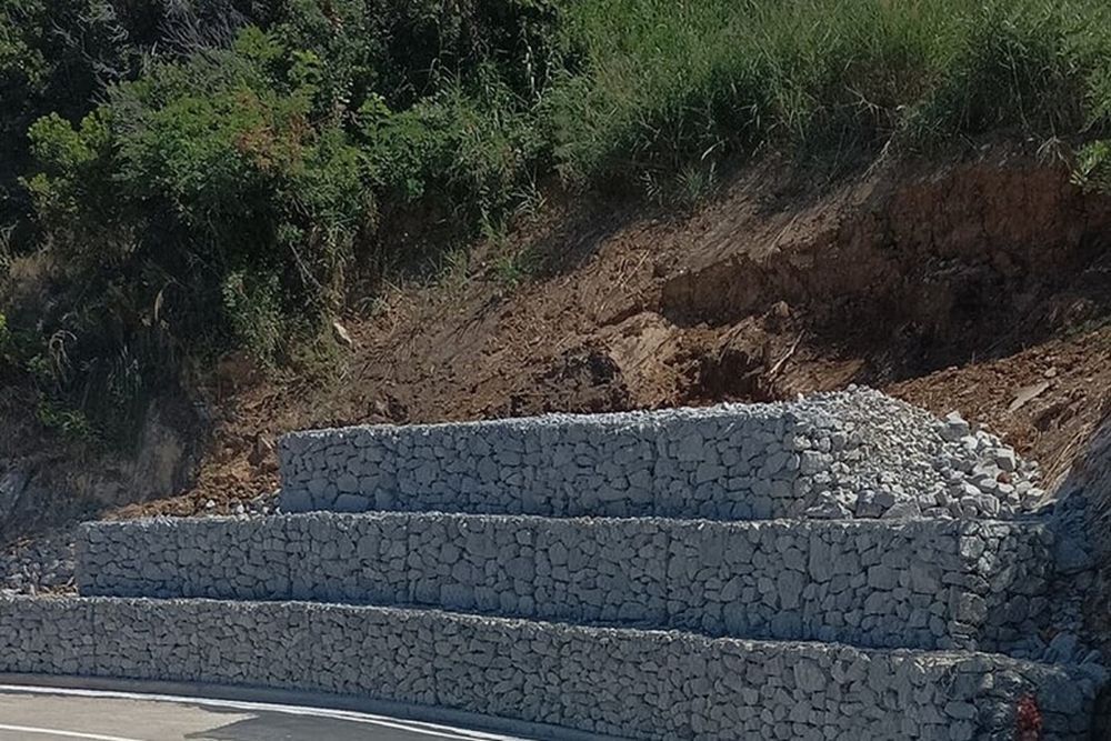 San Nicola Arcella, riapre la  strada provinciale chiusa per frana da tre anni