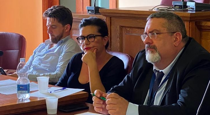 Lo statuto di Corigliano Rossano dopo 34 mesi è un rebus. «Gestione fallimentare» – VIDEO