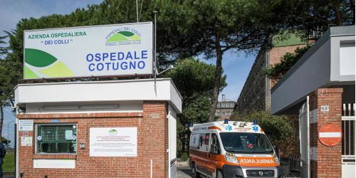 ospedale cotugno napoli