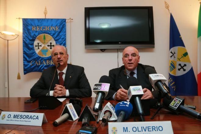 La burocrazia regionale, un elefante con i tacchi a spillo