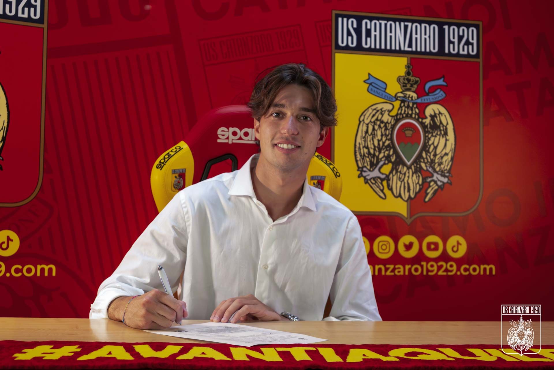 Catanzaro, Frosinini è giallorosso: «Felice di indossare questa maglia»