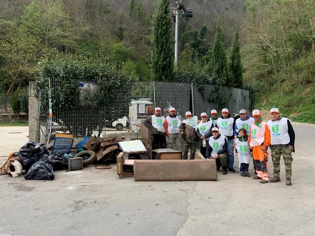 Fondazione Una: 6400 kg di rifiuti raccolti in Calabria dai “Paladini del Territorio”
