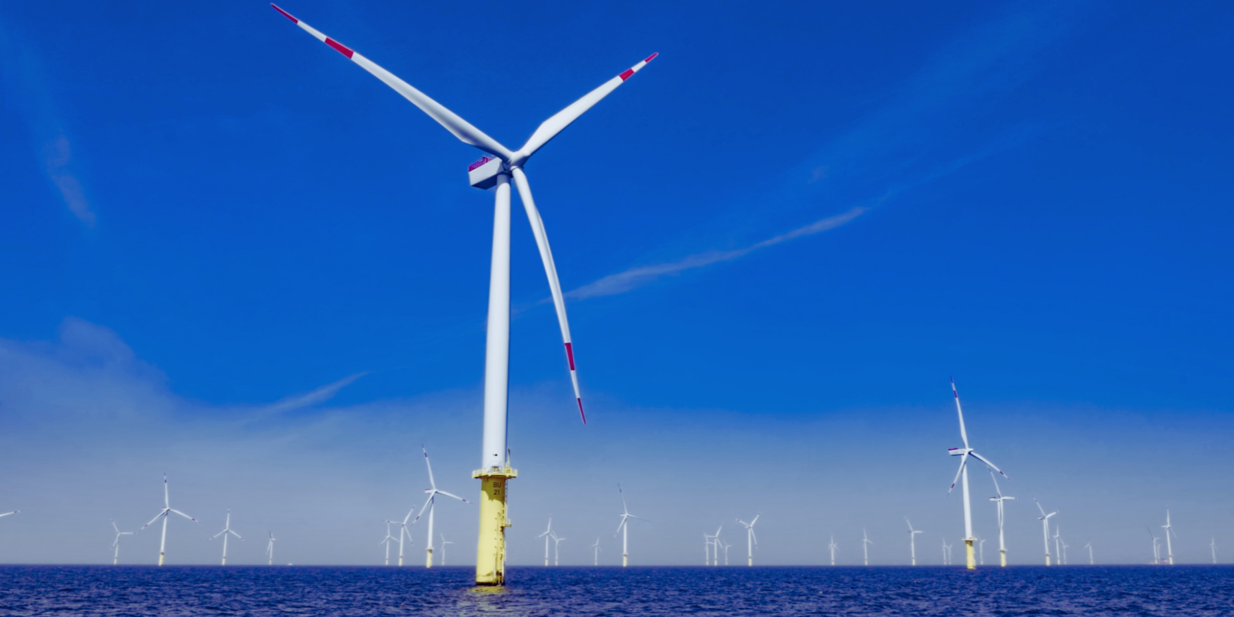 I parchi eolici cambieranno il paesaggio calabrese per sempre: il dibattito latita, le autorizzazioni aumentano