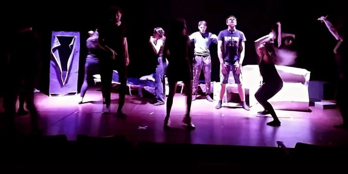 Lo spettacolo “Vantablack” in scena al teatro di Mendicino