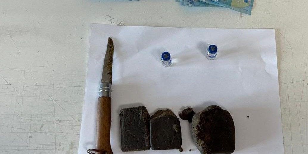 Hashish e contanti nascosti in casa: scatta l’arresto nel Cosentino