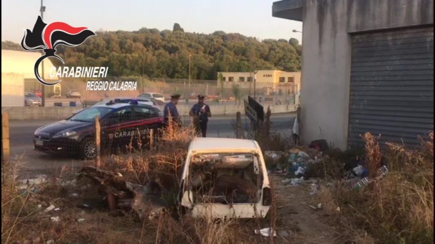 Appiccava un incendio sulla statale 18, arrestato 51enne