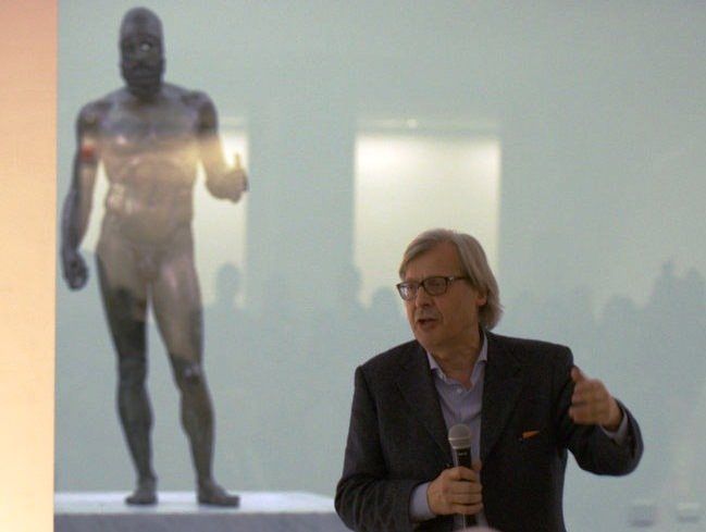 Expo, Sgarbi: «Dalla Calabria immagini orripilanti»