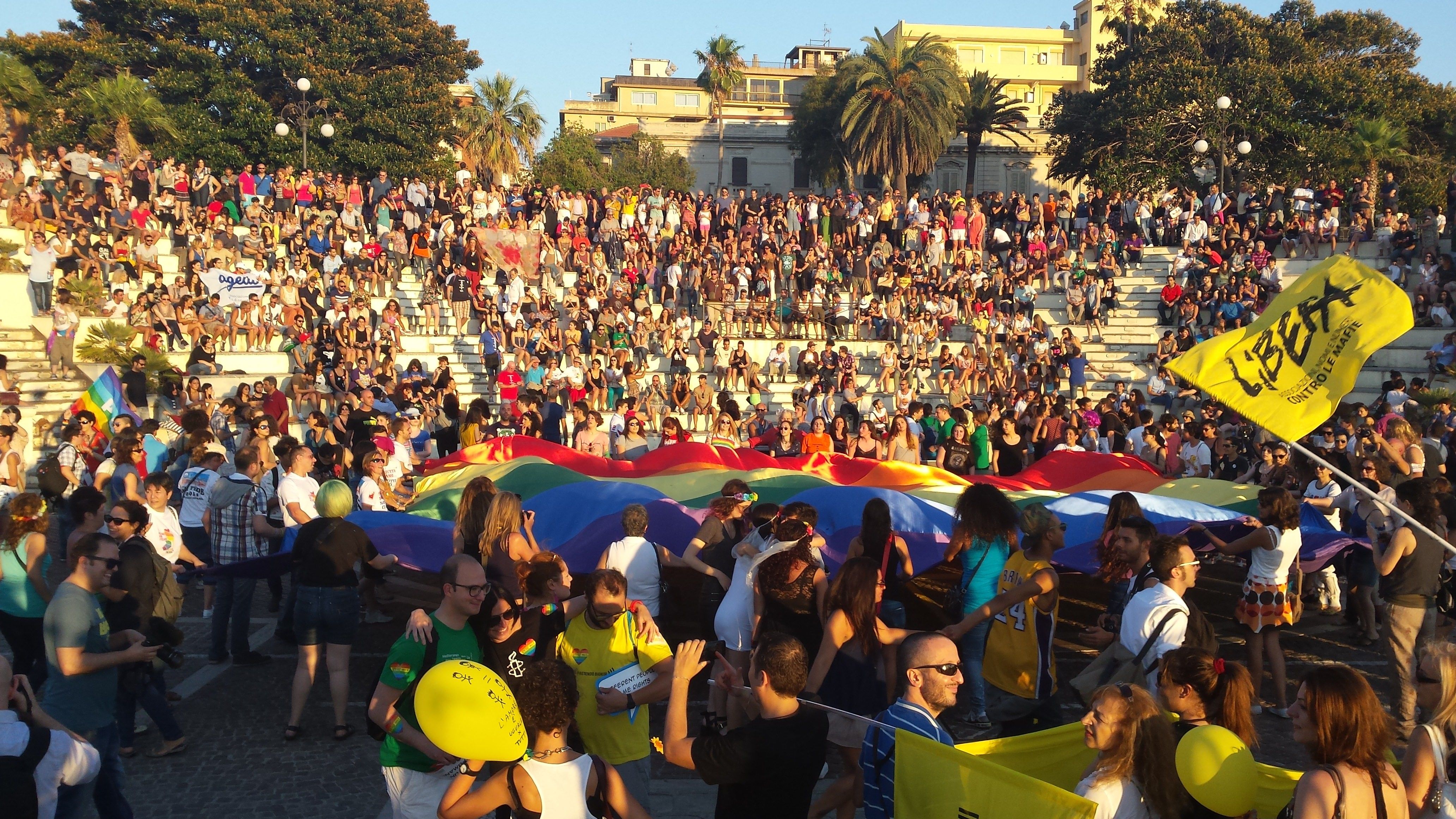 Il pride calabrese invade la città dello Stretto