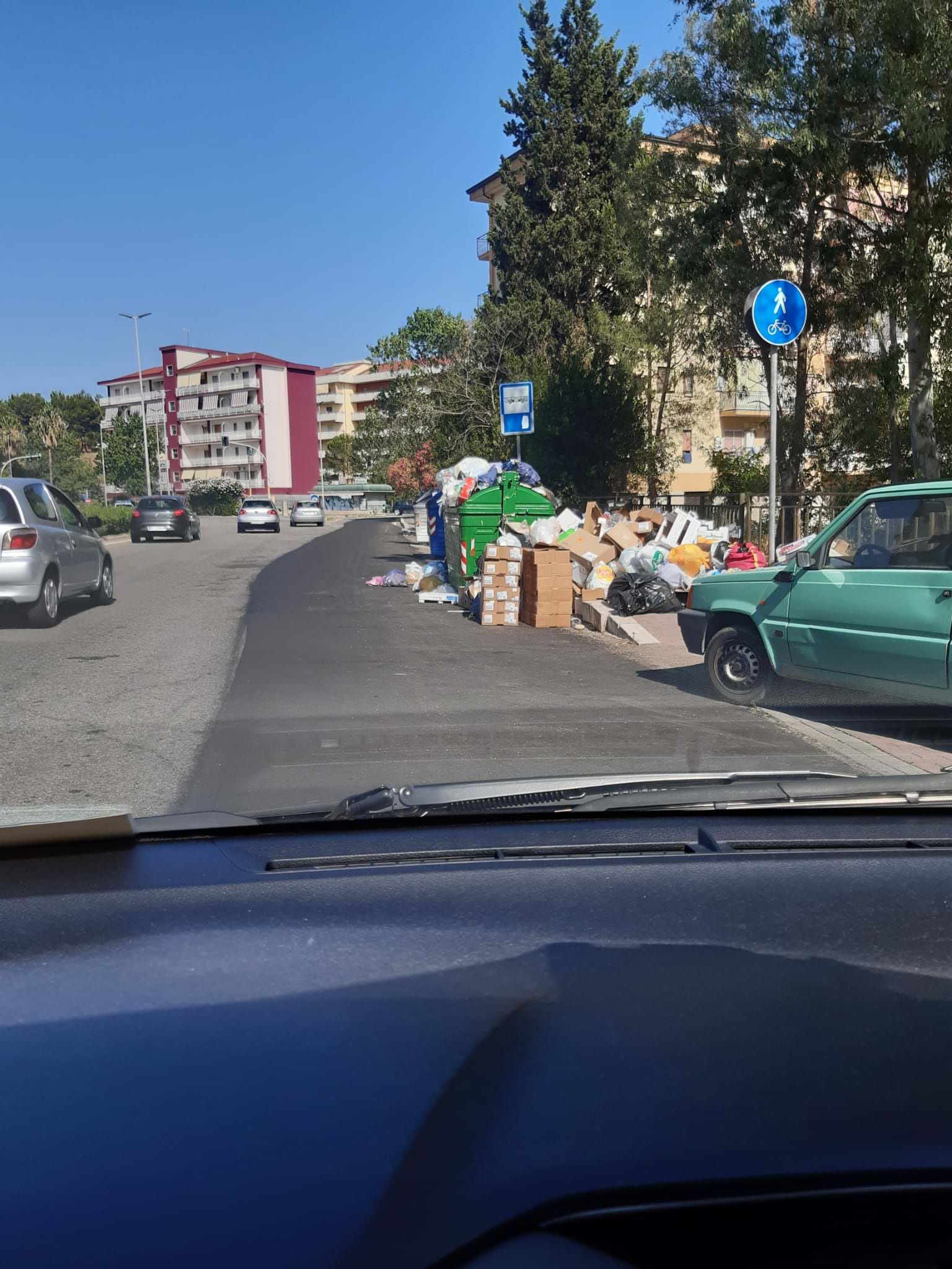 Emergenza rifiuti a Crotone, Akrea: «È dovuta al fermo di Gioia»