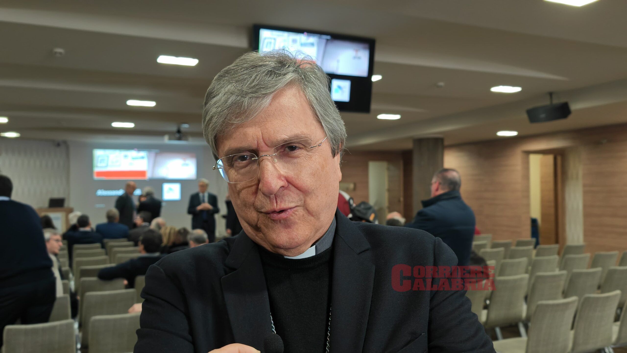 Monsignor Savino: «Preti e comunità insieme in un mondo che cambia»