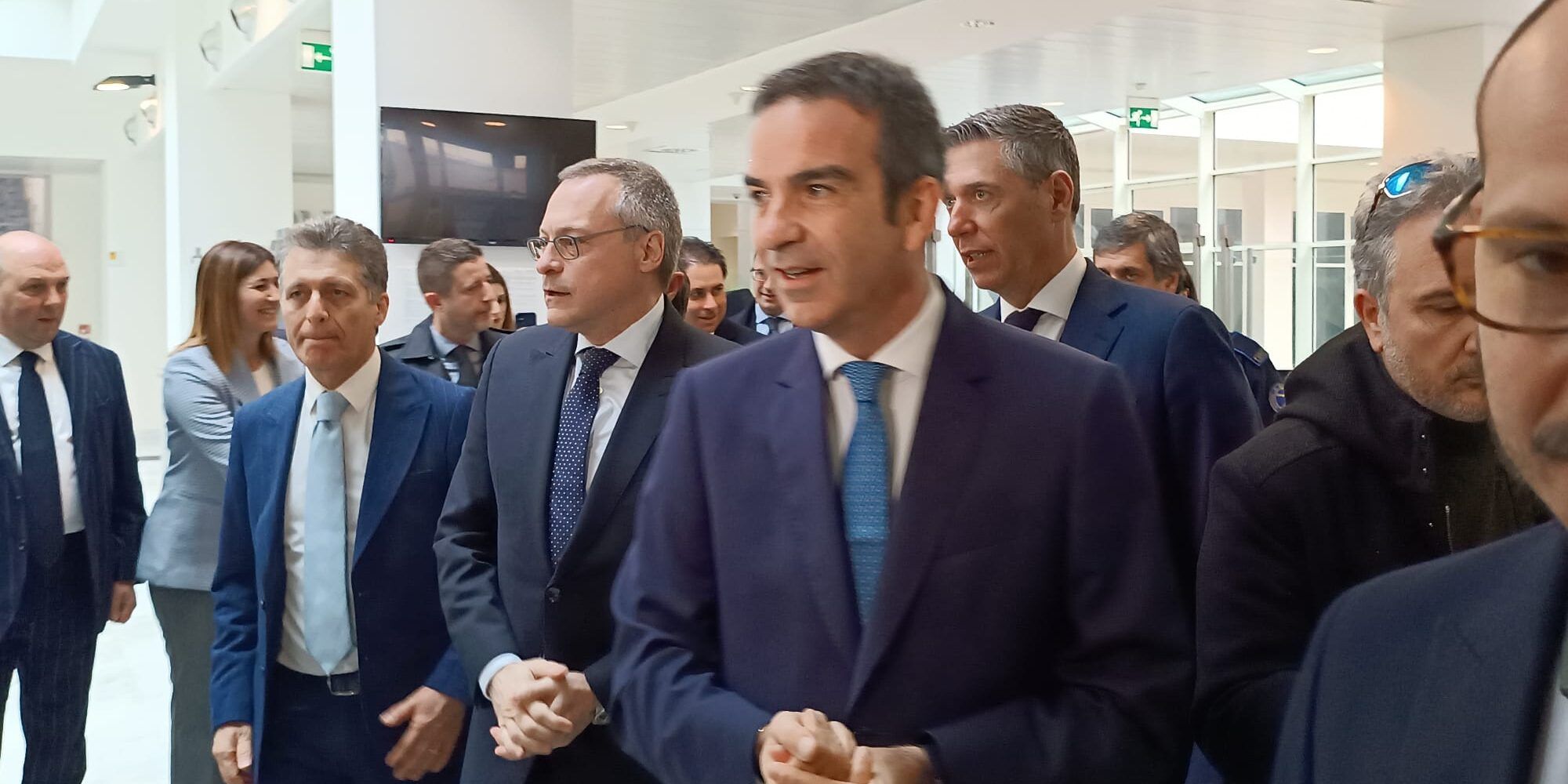 Occhiuto: rassicurazioni da Pichetto Fratin, il rigassificatore sarà nel piano degli investimenti – VIDEO