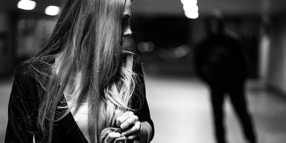 Perseguitava l’ex compagna, divieto di avvicinamento per un crotonese