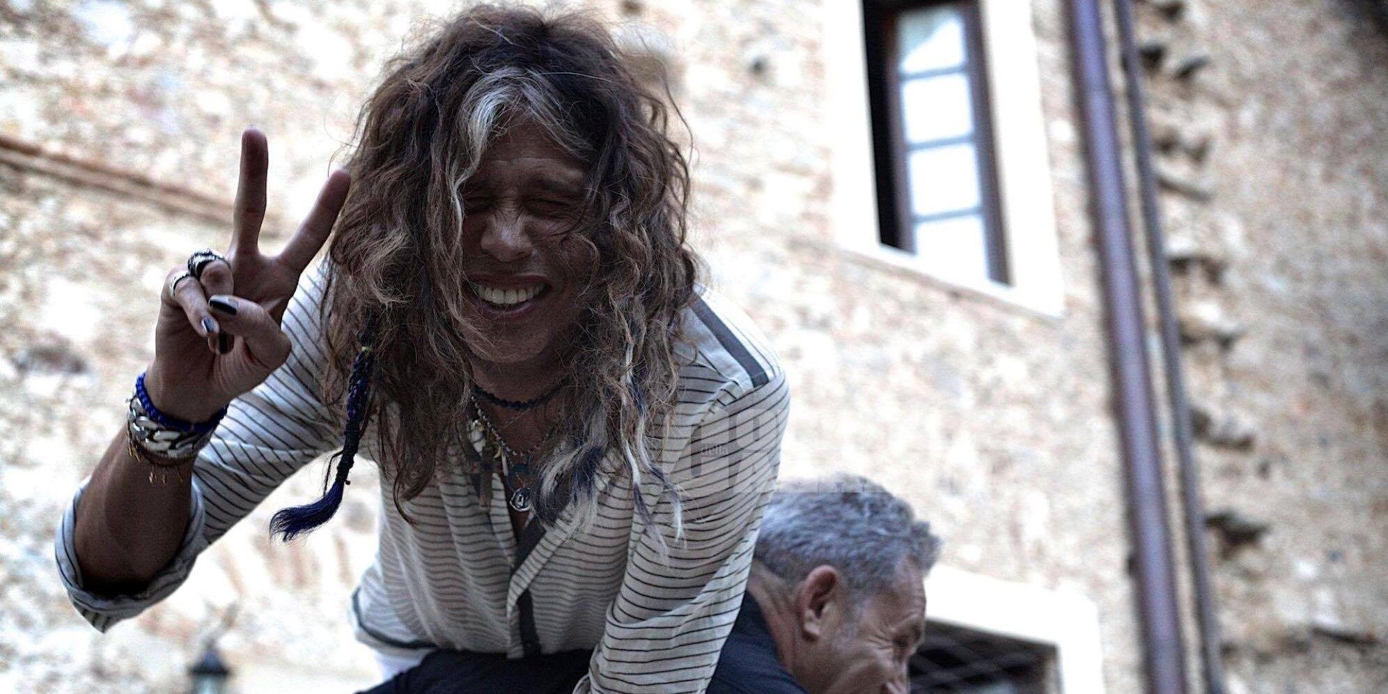 A Cotronei il sogno di un museo degli Aerosmith si è trasformato nell’incubo di una Calabria cialtrona