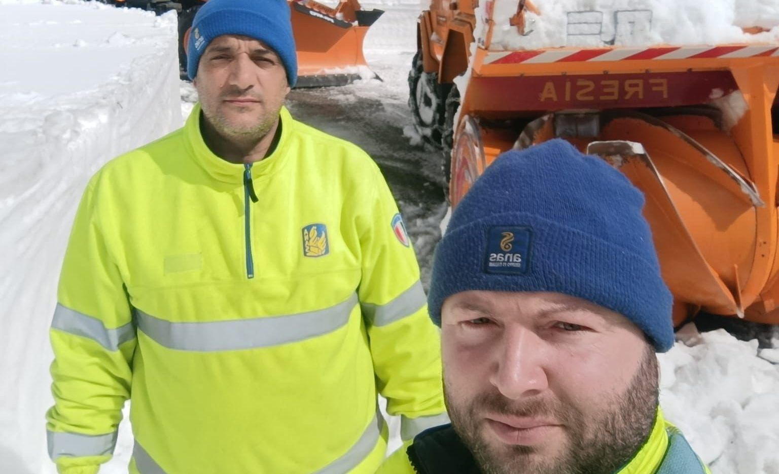 Neve sull’Aspromonte, famiglia bloccata soccorsa dall’Anas sulla Montalto-Polsi – VIDEO