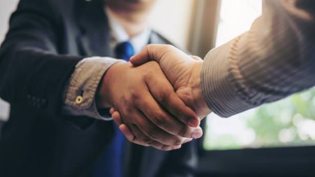 «Per 40 anni sono stato con i più grandi mafiosi». Il banchiere di Cutro e la vita al confine tra clan e “politica”