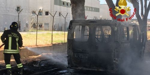 incendio-auto-lamezia